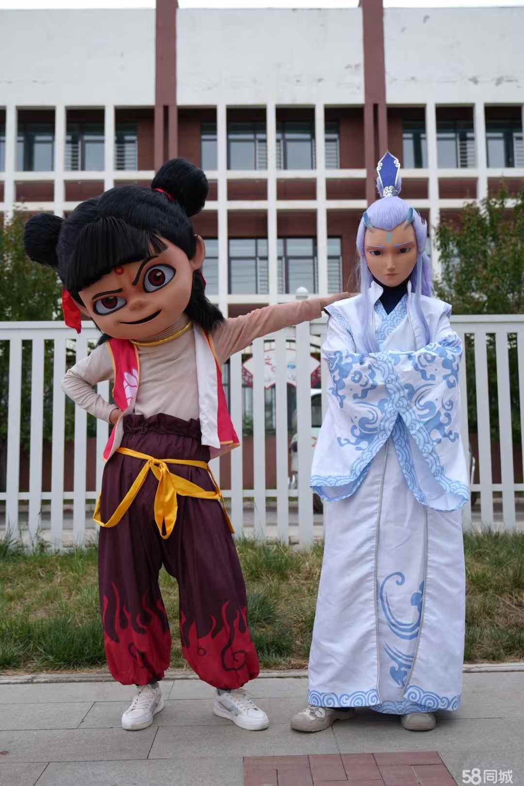專業(yè)演藝服務(wù)，點(diǎn)亮本地慶典的璀璨星光